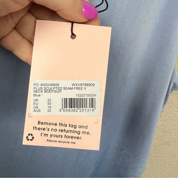 *Missguided Plus Seamless V-Neck Bodysuit NWT Baby Blue Sz 18 - Picture 8 of 10